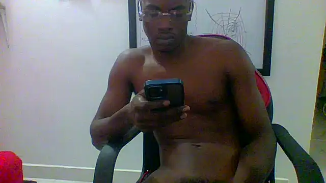 Snapshot of charles_king chatting on 15, 5, 2026 charles king online show from 15, 5, 2026