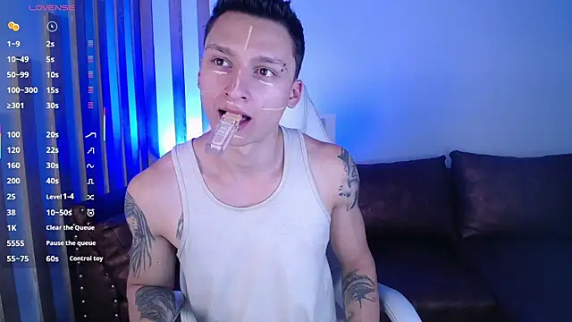 Snapshot of DIEGO_JONES chatting on 29, 4, 2026 DIEGO JONES online show from 29, 4, 2026