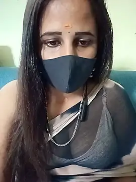 Snapshot of Tamil_Rani- chatting on 7, 7, 2026 Tamil Rani- online show from 7, 7, 2026