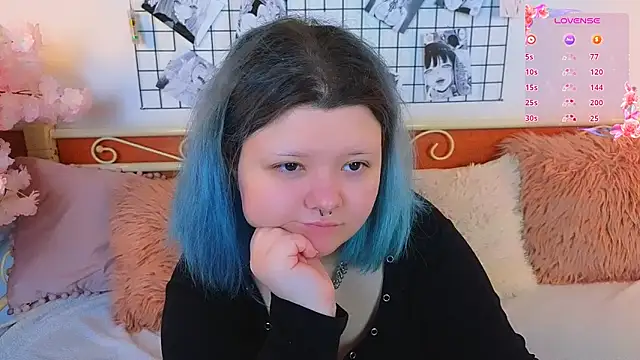 Snapshot of Lunaar_ chatting on 17, 5, 2026 Lunaar online show from 17, 5, 2026