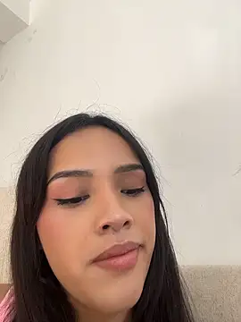 Mia-villalobos online show from 30, 6, 2026