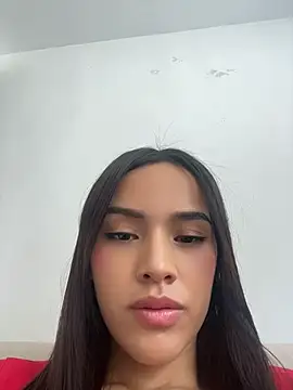 Mia-villalobos online show from 4, 7, 2026