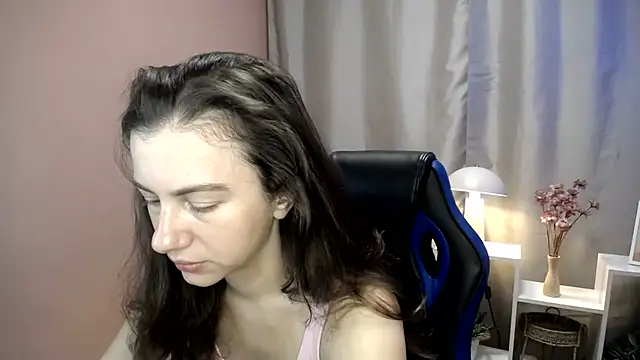 Snapshot of MistyBree chatting on 20, 7, 2026 MistyBree online show from 20, 7, 2026