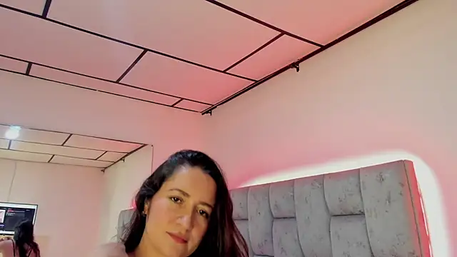 Snapshot of Scarlet_Goddess chatting on 2, 3, 2026 Scarlet Goddess online show from 2, 3, 2026