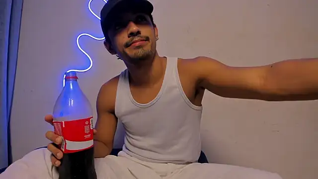 jossi12345j online show from 8, 4, 2026