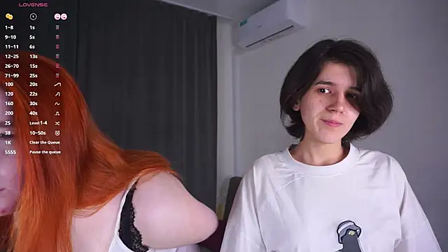 LenoreOlevera online show from 4, 4, 2026