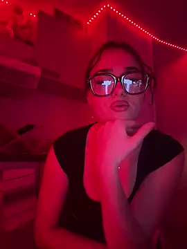 Claraaaaa06 online show from 6, 4, 2026