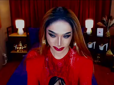 KieraLee online show from 18, 4, 2026