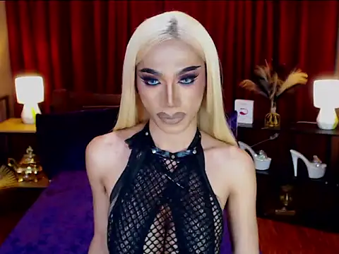Snapshot of KieraLee chatting on 30, 4, 2026 KieraLee online show from 30, 4, 2026