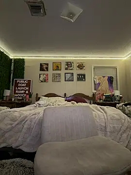 PoundedCajunGuy93 online show from 24, 6, 2026