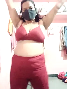 Miss-Dolly07 online show from 19, 4, 2026