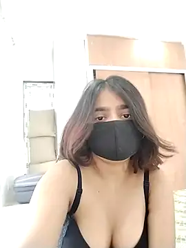 Snapshot of Ishaa_22 chatting on 26, 4, 2026 Ishaa 22 online show from 26, 4, 2026