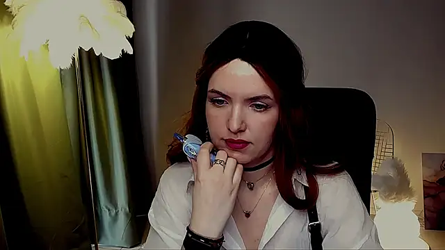 Snapshot of AliceSmite chatting on 12, 5, 2026 AliceSmite online show from 12, 5, 2026