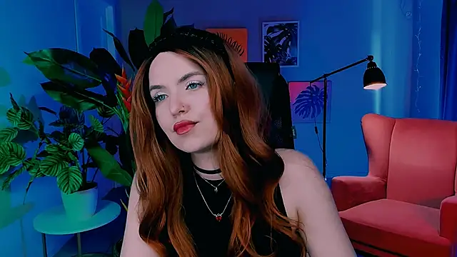 Snapshot of AliceSmite chatting on 13, 5, 2026 AliceSmite online show from 13, 5, 2026