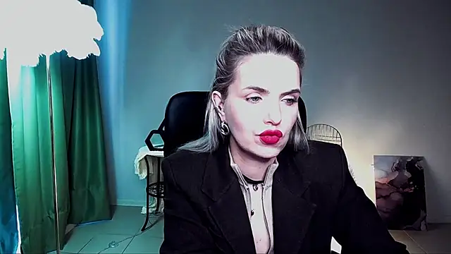 Snapshot of AliceSmite chatting on 28, 5, 2026 AliceSmite online show from 28, 5, 2026