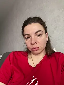 Luna2547 online show from 10, 4, 2026