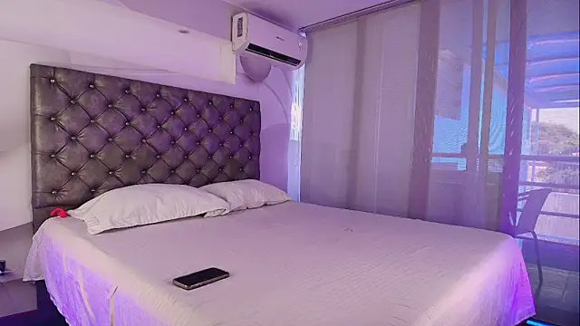 Snapshot of LauriLenix chatting on 25, 3, 2026 LauriLenix online show from 25, 3, 2026