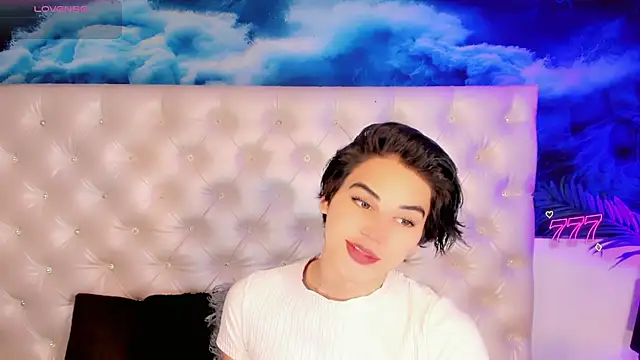 Snapshot of Valentiina_Foxx chatting on 26, 6, 2026 Valentiina Foxx online show from 26, 6, 2026