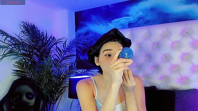 Snapshot of Valentiina_Foxx chatting on 14, 7, 2026 Valentiina Foxx online show from 14, 7, 2026