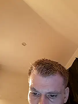Snapshot of AWolf92 chatting on 13, 4, 2026 AWolf92 online show from 13, 4, 2026