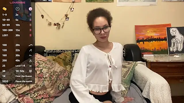 Selena blom online show from 9, 4, 2026