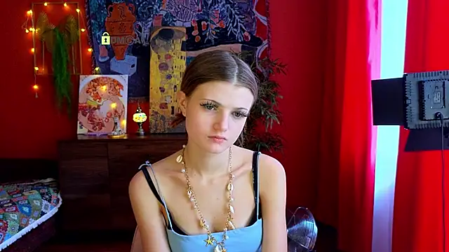 Snapshot of Enji_Rey chatting on 9, 6, 2026 Enji Rey online show from 9, 6, 2026