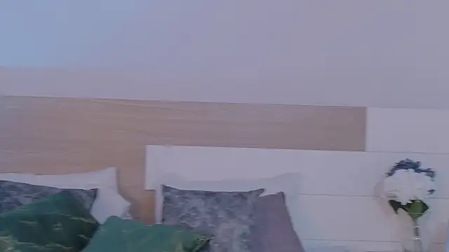DaphneWayne online show from 4, 6, 2026