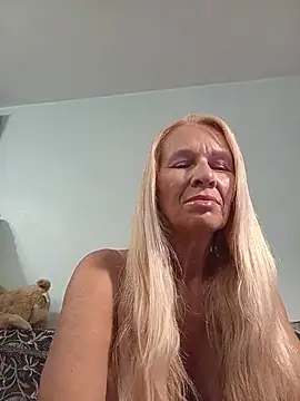 Snapshot of ViktoriaSexi1 chatting on 26, 5, 2026 ViktoriaSexi1 online show from 26, 5, 2026