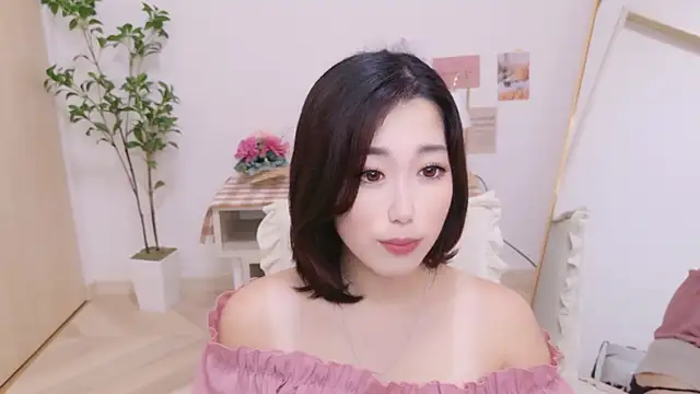 Snapshot of YURIKAsan_ chatting on 28, 5, 2026 YURIKAsan online show from 28, 5, 2026