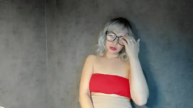 Snapshot of alinaalieva chatting on 4, 3, 2026 alinaalieva online show from 4, 3, 2026