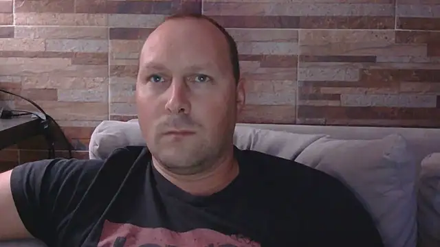 lustonfan online show from 8, 4, 2026