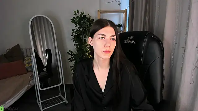 Snapshot of LunaRossaa chatting on 3, 6, 2026 LunaRossaa online show from 3, 6, 2026