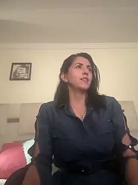SamanthaWalker  online show from 24, 4, 2026