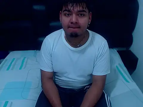 XNoahDeepThroatX online show from 15, 4, 2026