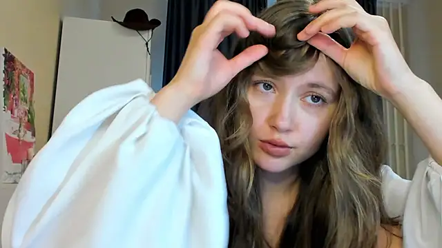 Snapshot of MaryannSofts chatting on 23, 7, 2026 MaryannSofts online show from 23, 7, 2026