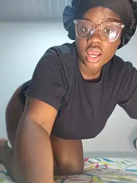 YourLiaa  online show from 30, 3, 2026