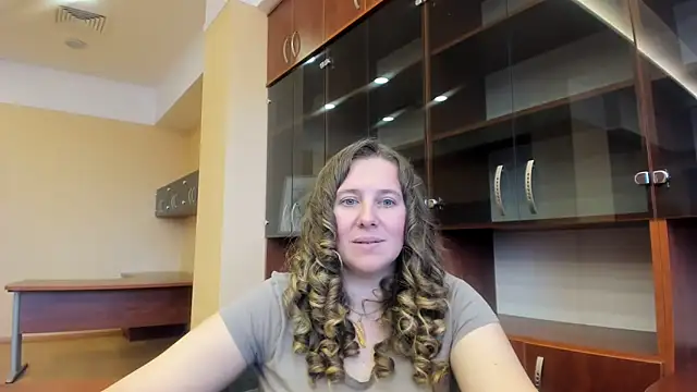 Nionelly online show from 4, 4, 2026