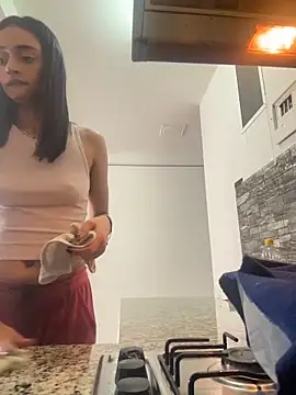 Snapshot of leilani_X chatting on 10, 4, 2026 leilani X online show from 10, 4, 2026