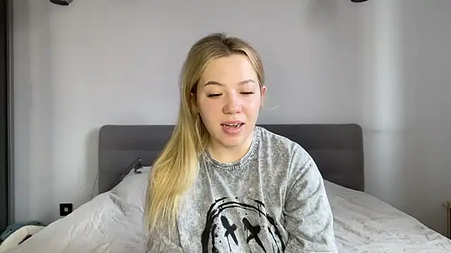 alyrasun online show from 14, 4, 2026