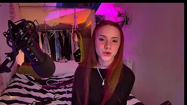 Ameliamoooon online show from 28, 3, 2026