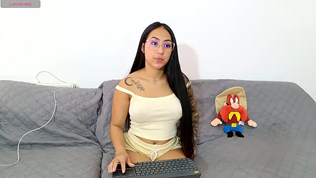 Snapshot of vanessaadol chatting on 20, 6, 2026 vanessaadol online show from 20, 6, 2026