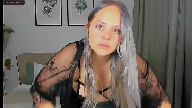 Snapshot of Nikolla_ chatting on 13, 6, 2026 Nikolla online show from 13, 6, 2026
