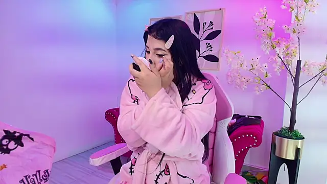 Miia  owens online show from 17, 7, 2026