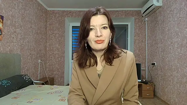 Bonnie Naughtyy online show from 19, 4, 2026