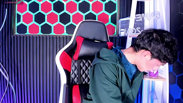 Cristopher Wild online show from 14, 4, 2026