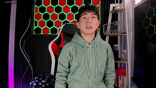 Cristopher Wild online show from 17, 4, 2026