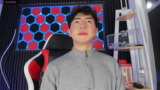 Cristopher Wild online show from 22, 4, 2026