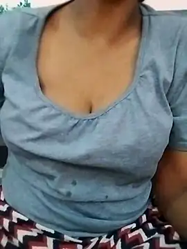 Hot-Muskan21 online show from 15, 3, 2026