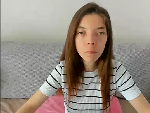 Snapshot of LikaAeiston1 chatting on 24, 5, 2026 LikaAeiston1 online show from 24, 5, 2026