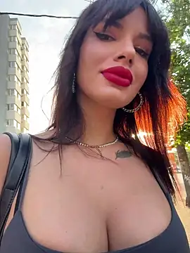 Snapshot of RaniaSnow chatting on 16, 7, 2026 RaniaSnow online show from 16, 7, 2026